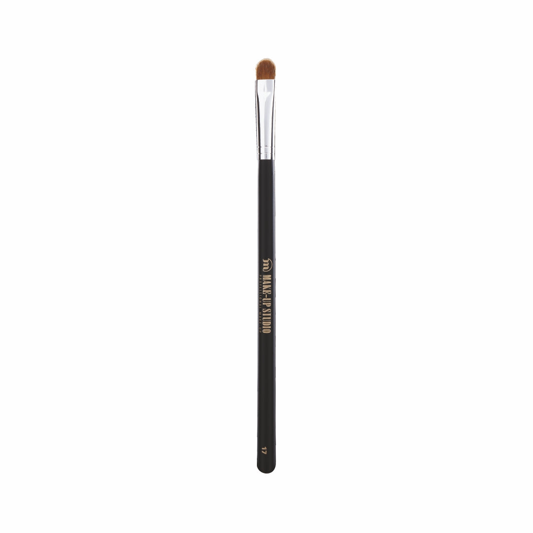 Makeup Studio. Make-Up Brush Pro Range No. 17