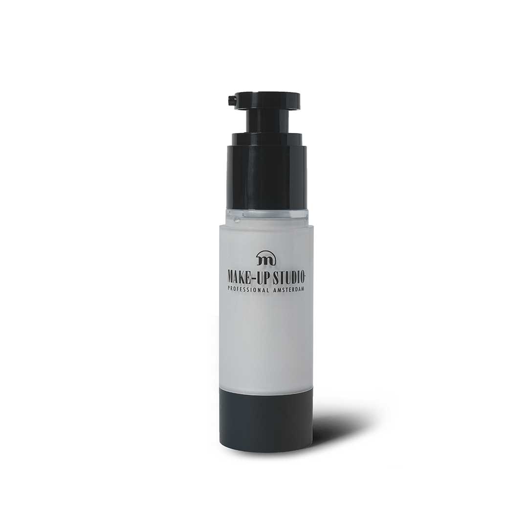 Makeup Studio Shimmer Effect