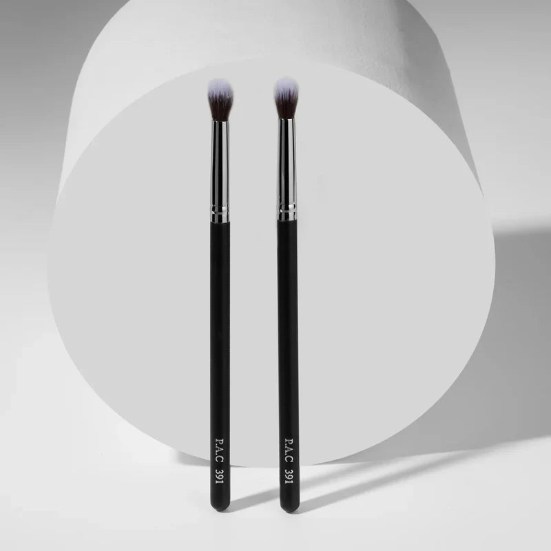 PAC  Eyeshadow Blending Brush 391